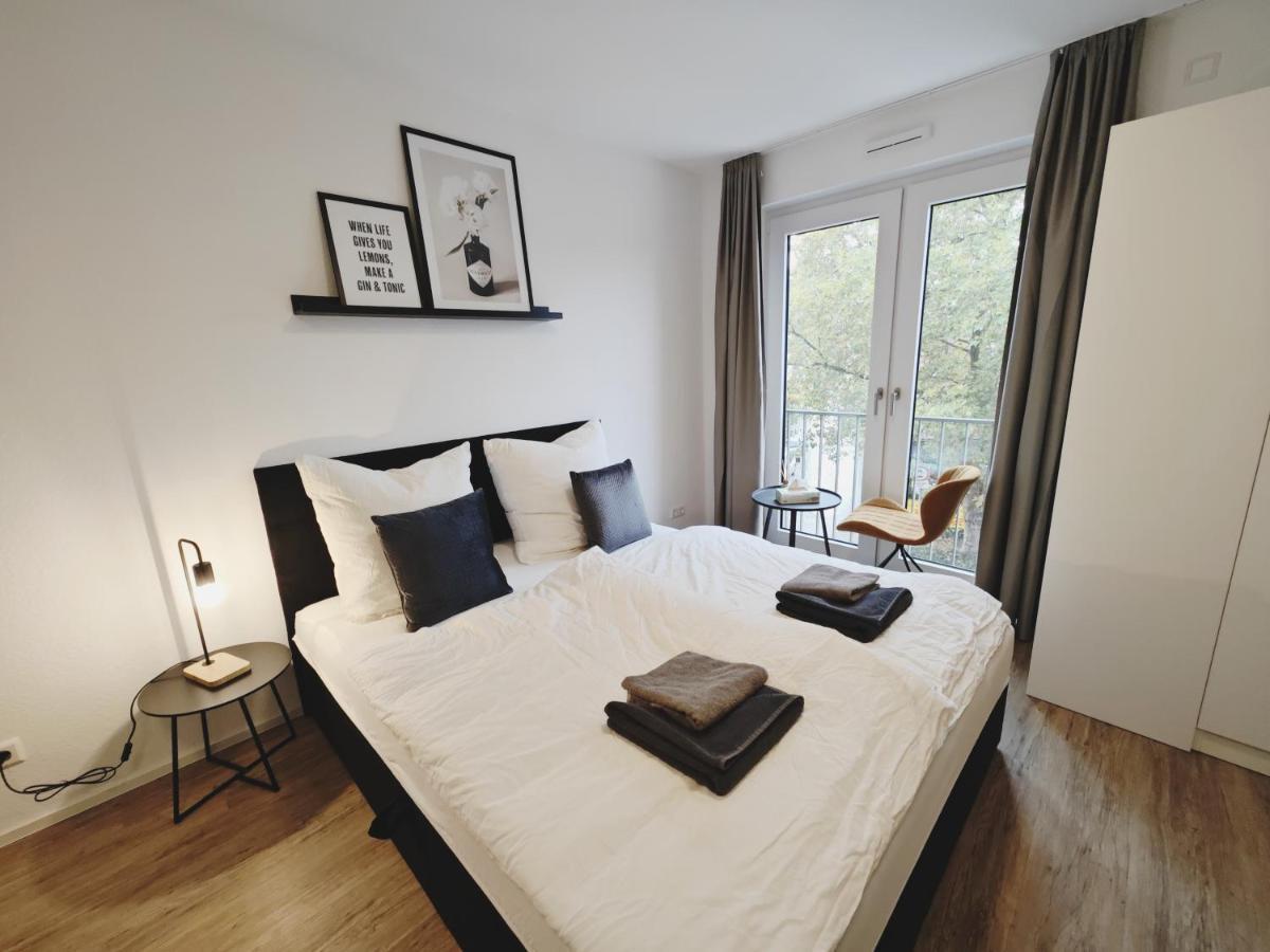Ticasa Black-zentral-outlet-aufzug-stylisch-unique *